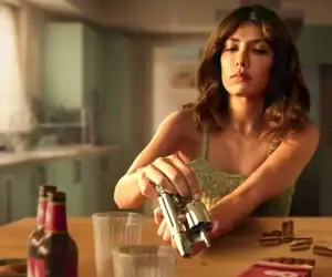 Netflix 百变艾琳 Who Is Erin Carter? 1080P 全7集 内封官方中字